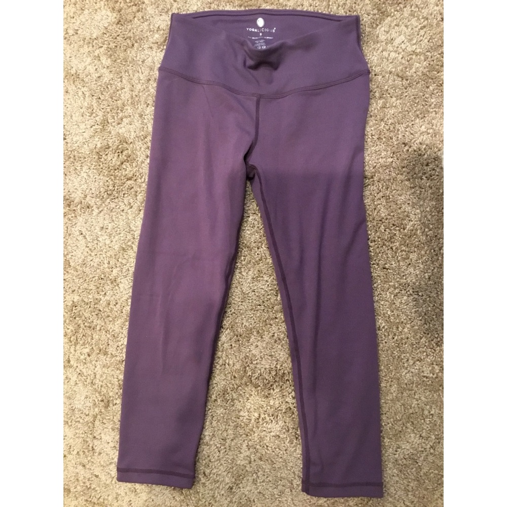 Yogalicious purple cropped leggings